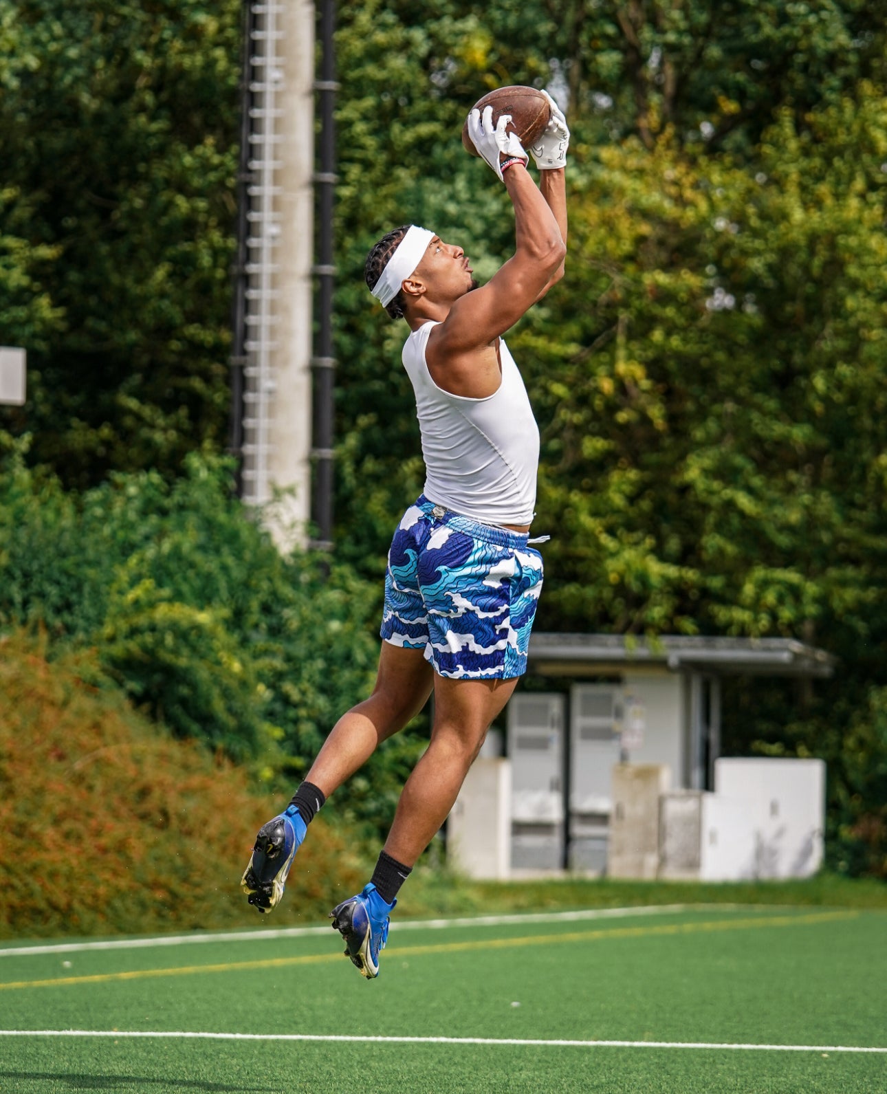 Wave 2.0 performance short